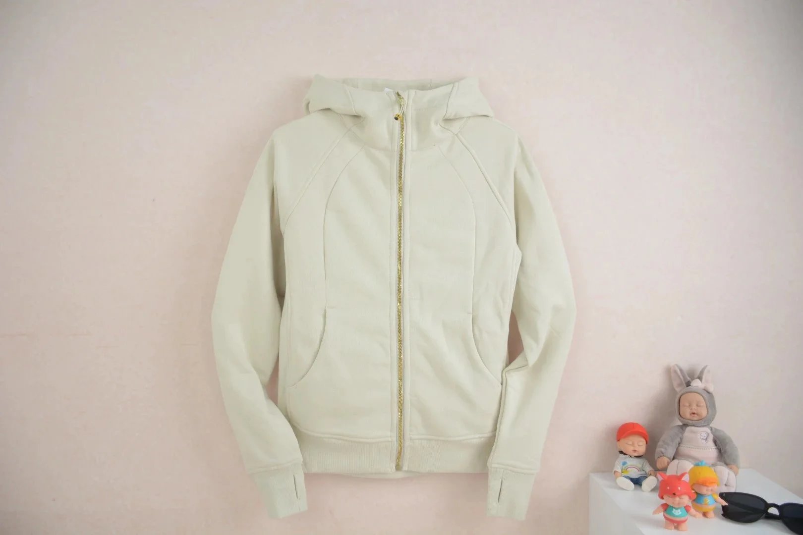 白色white