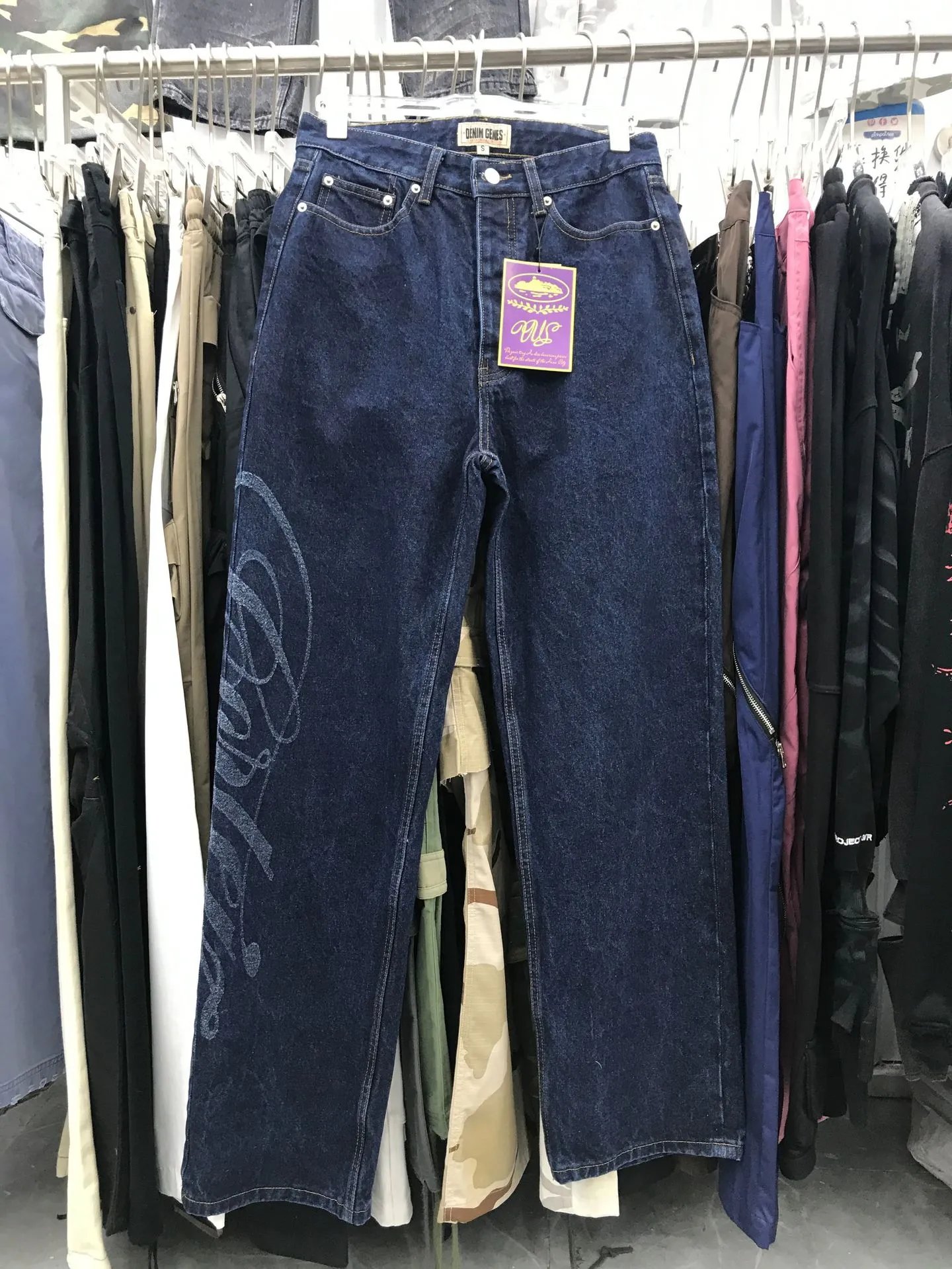 377蓝色