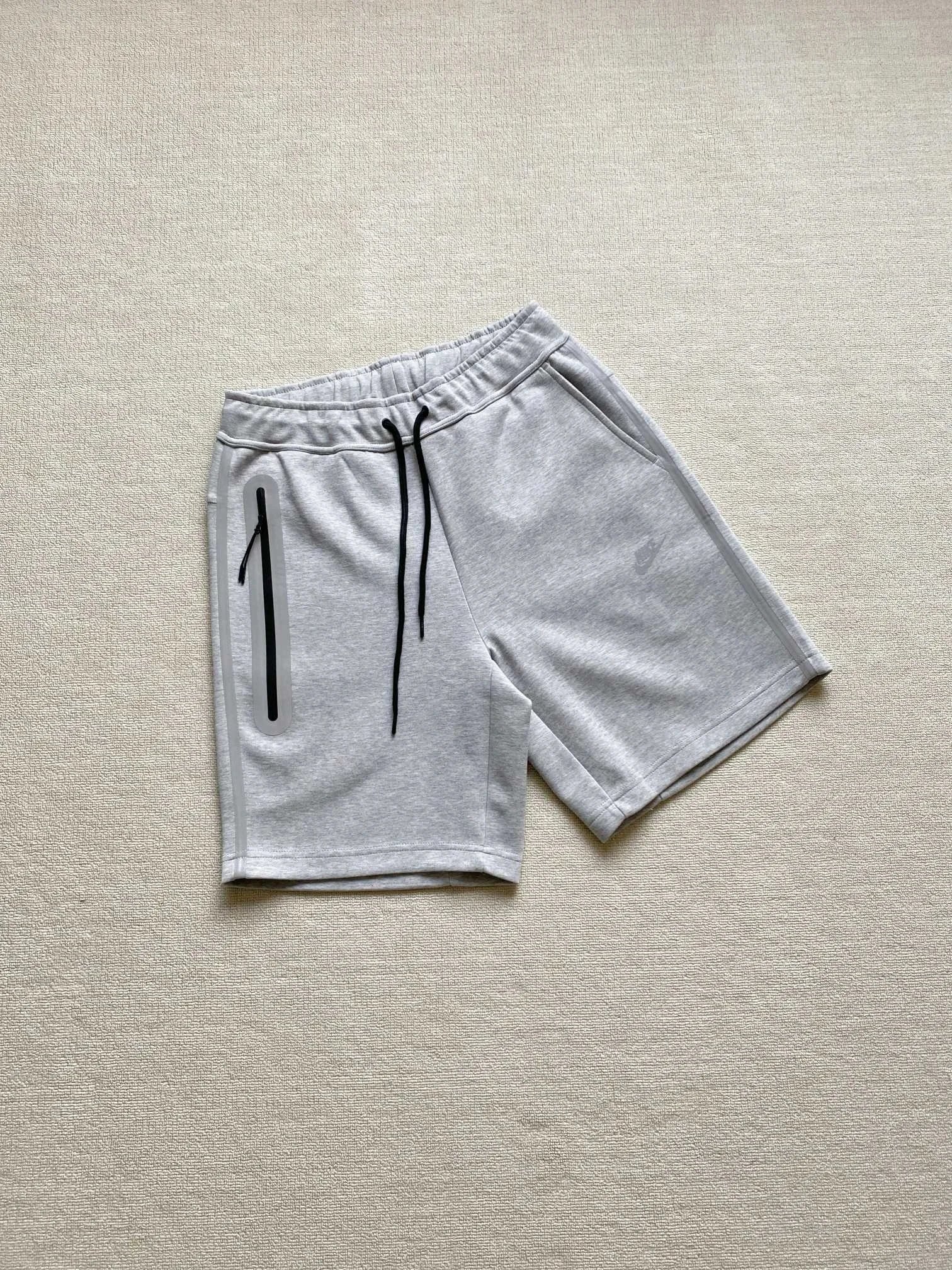 灰色grey