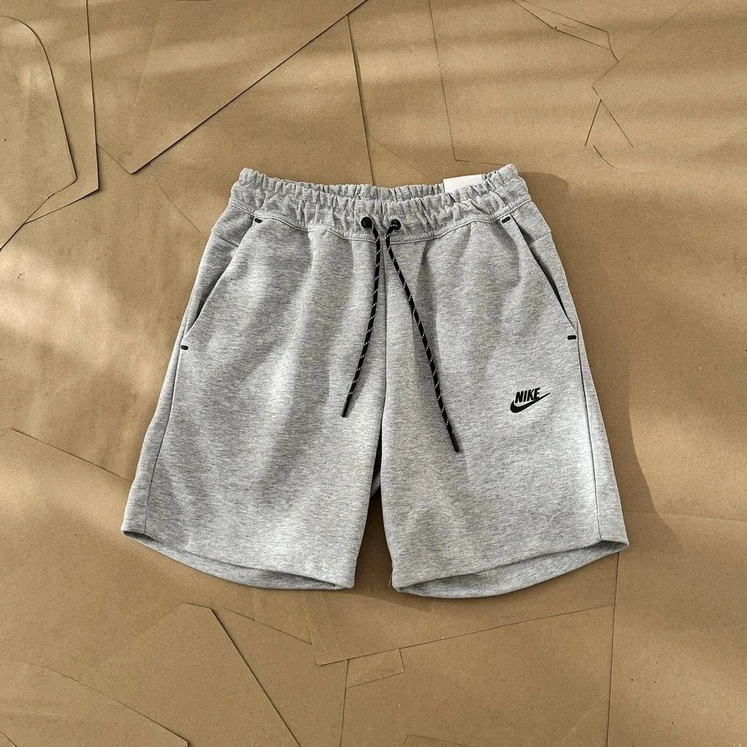 灰色grey