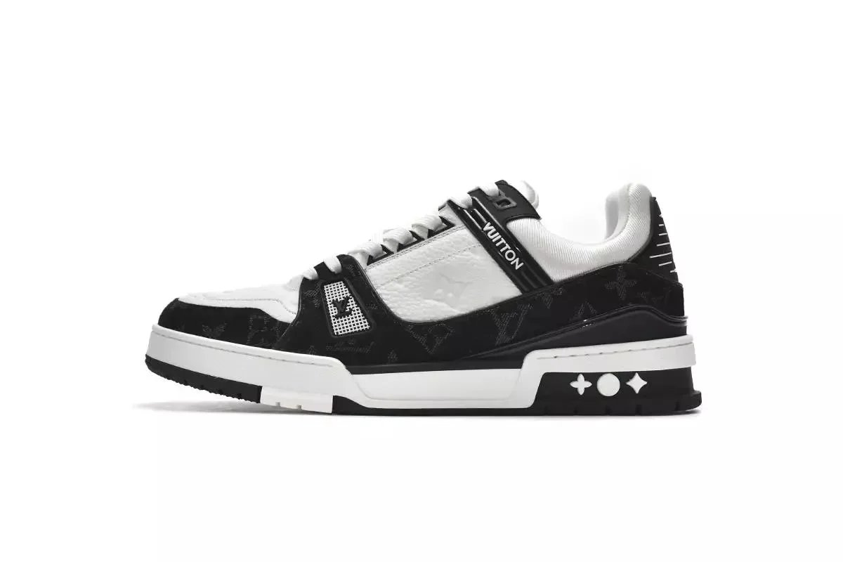 Black White 1A9JGB