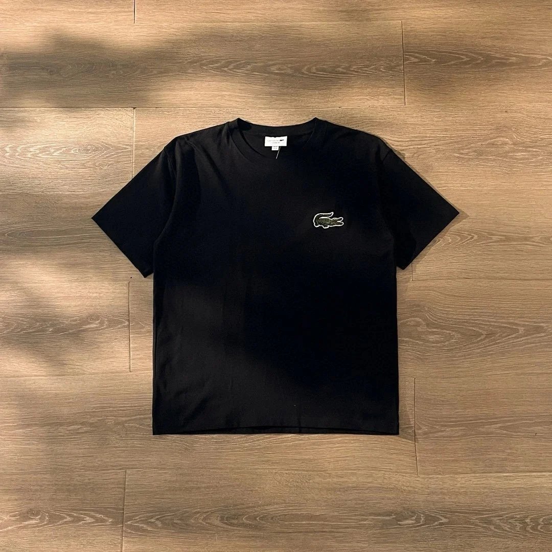 黑色 Black