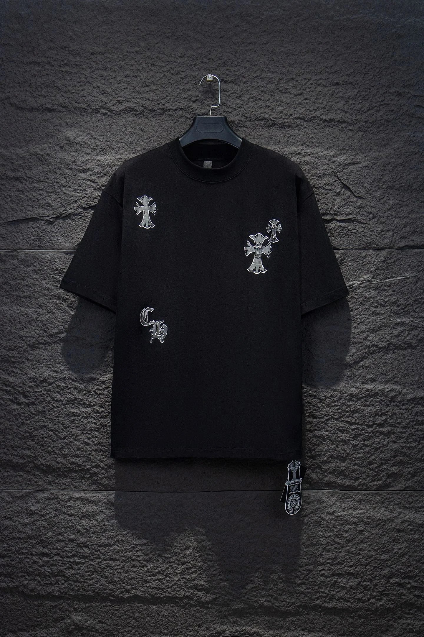 黑色 Black