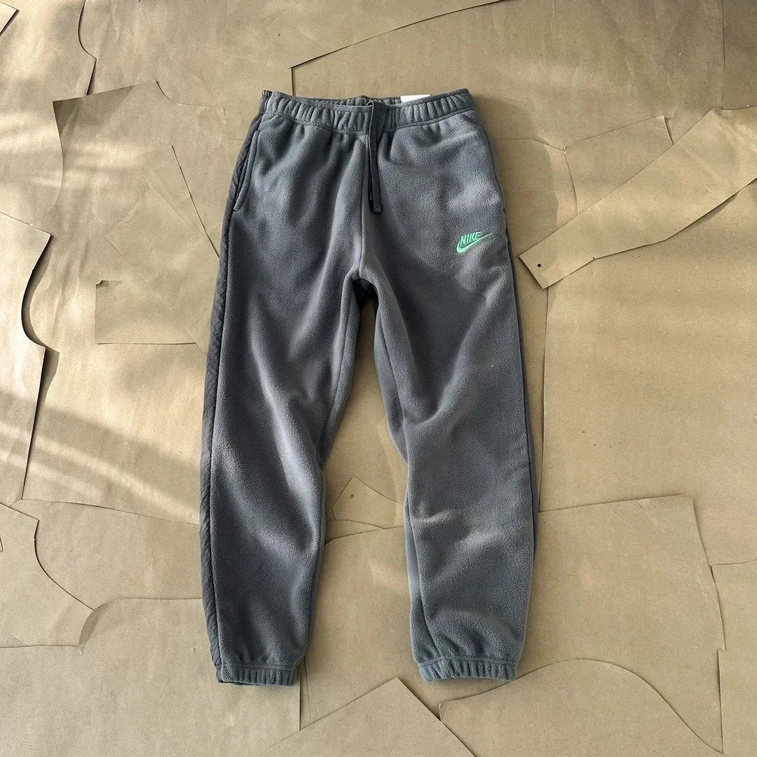灰色grey