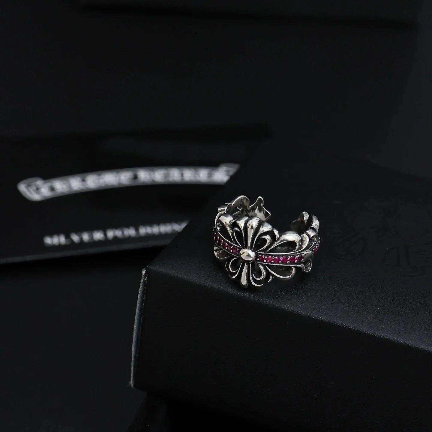 银色粉钻 Silver Pink Diamond