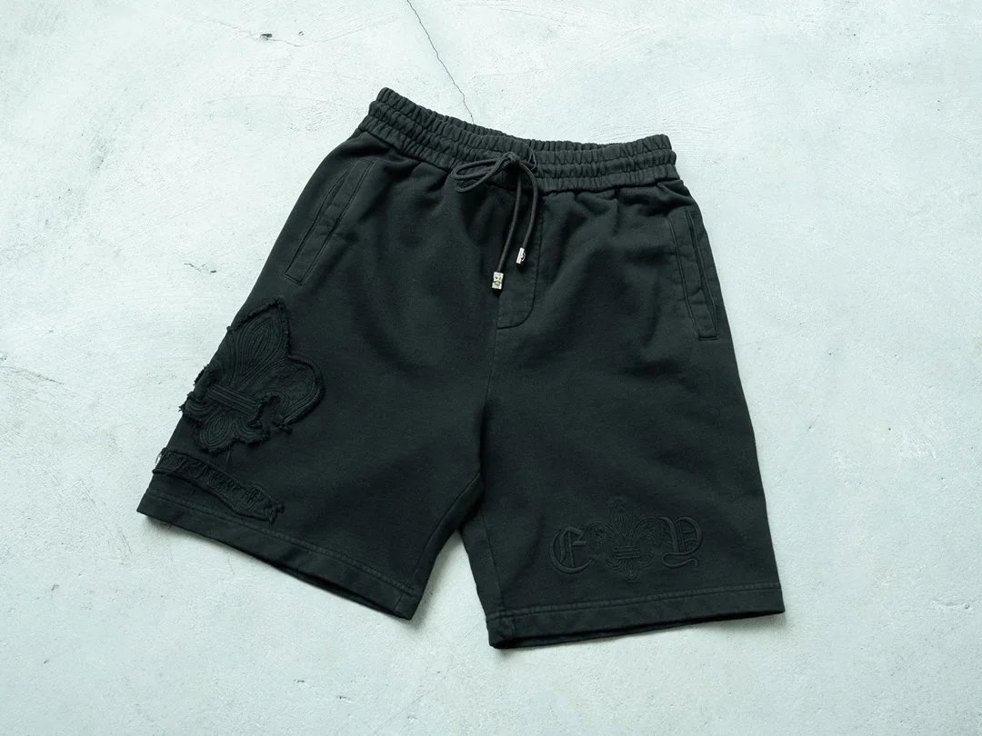 黑色 Black