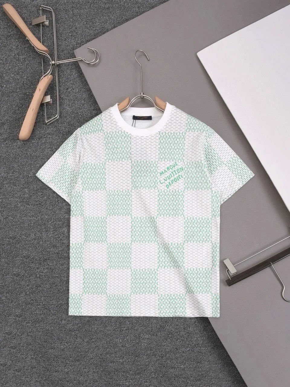 白色white