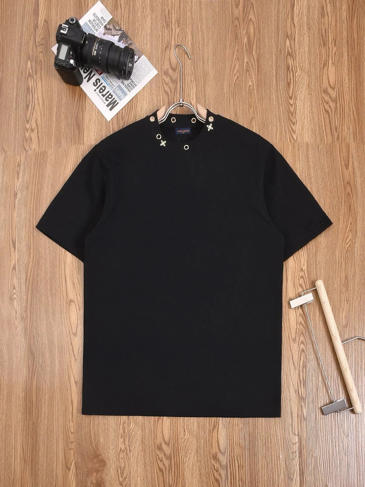 黑色 Black