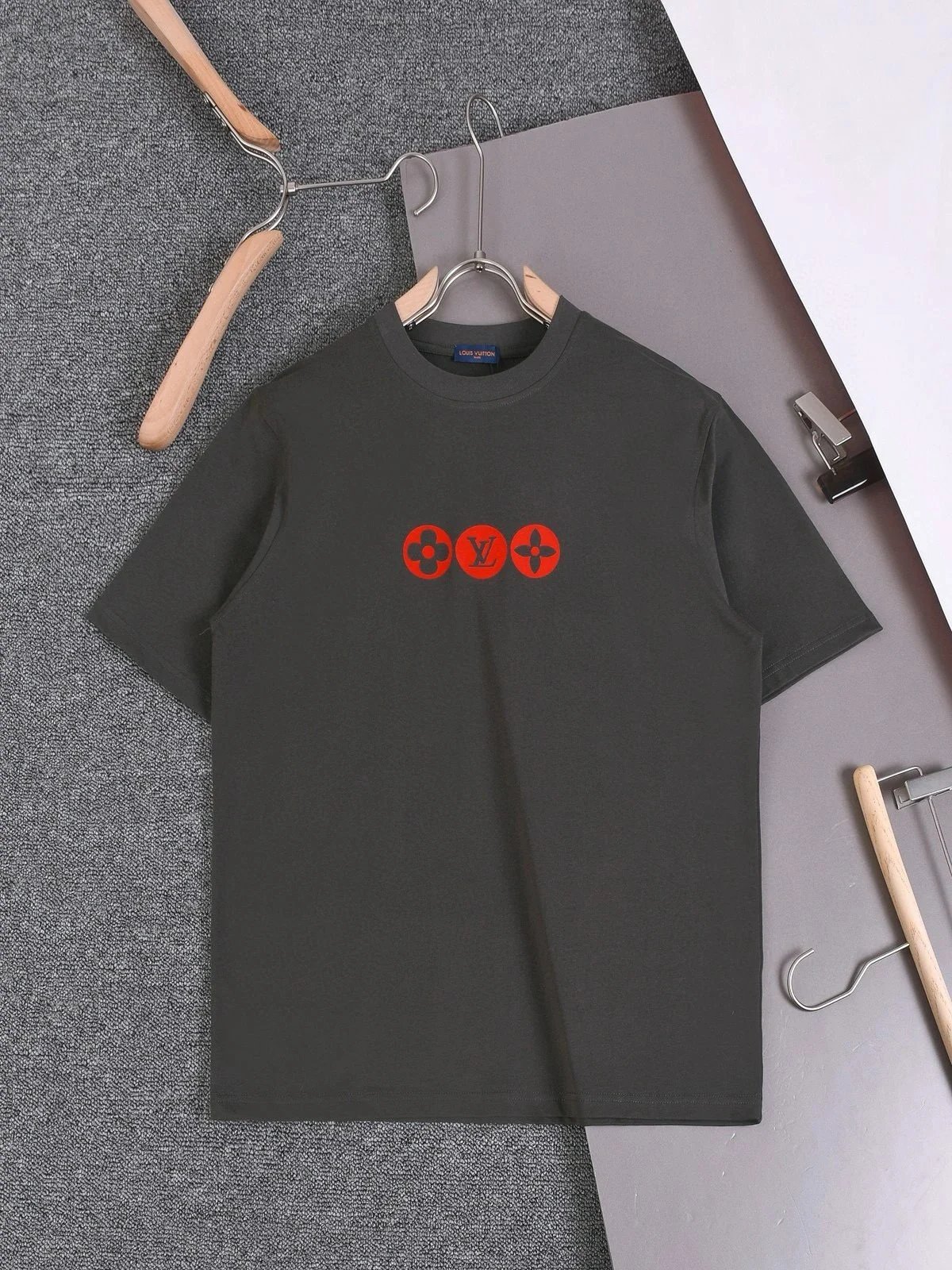 灰色grey