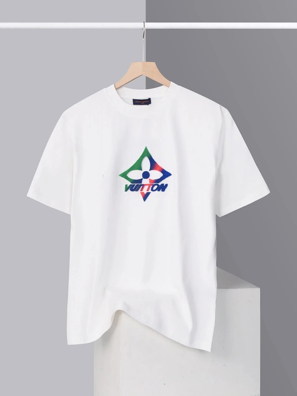 白色white