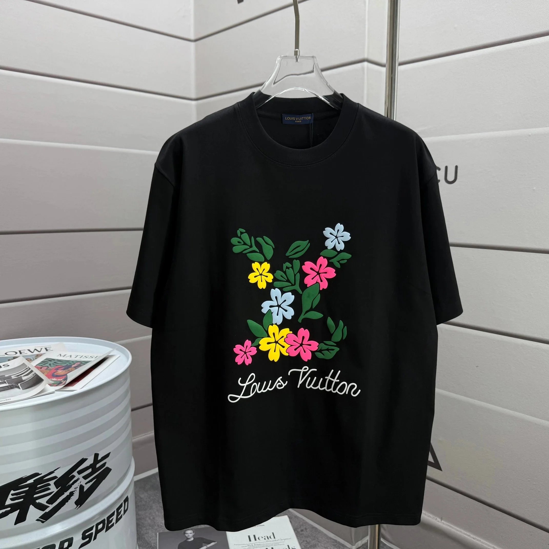 黑色 Black