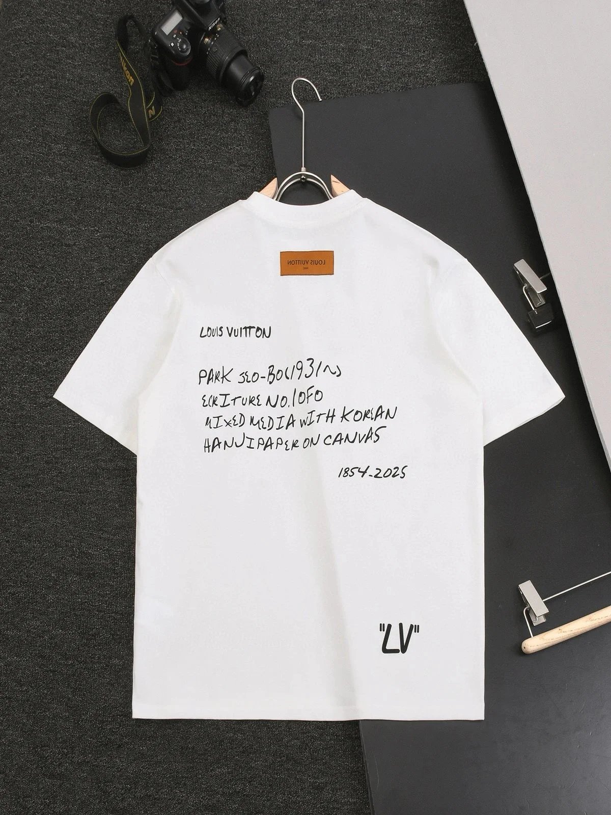 米白色off-white