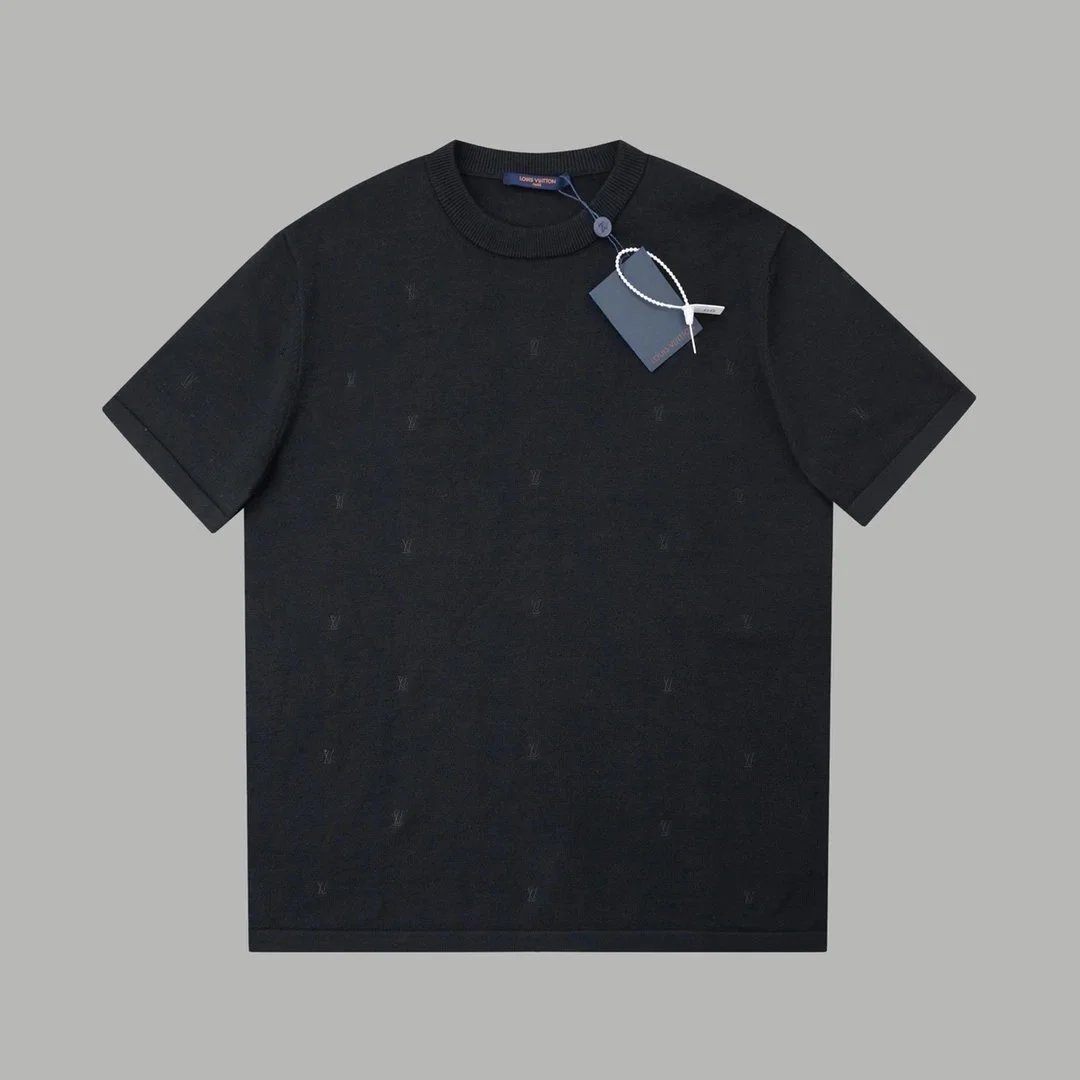 黑色 Black