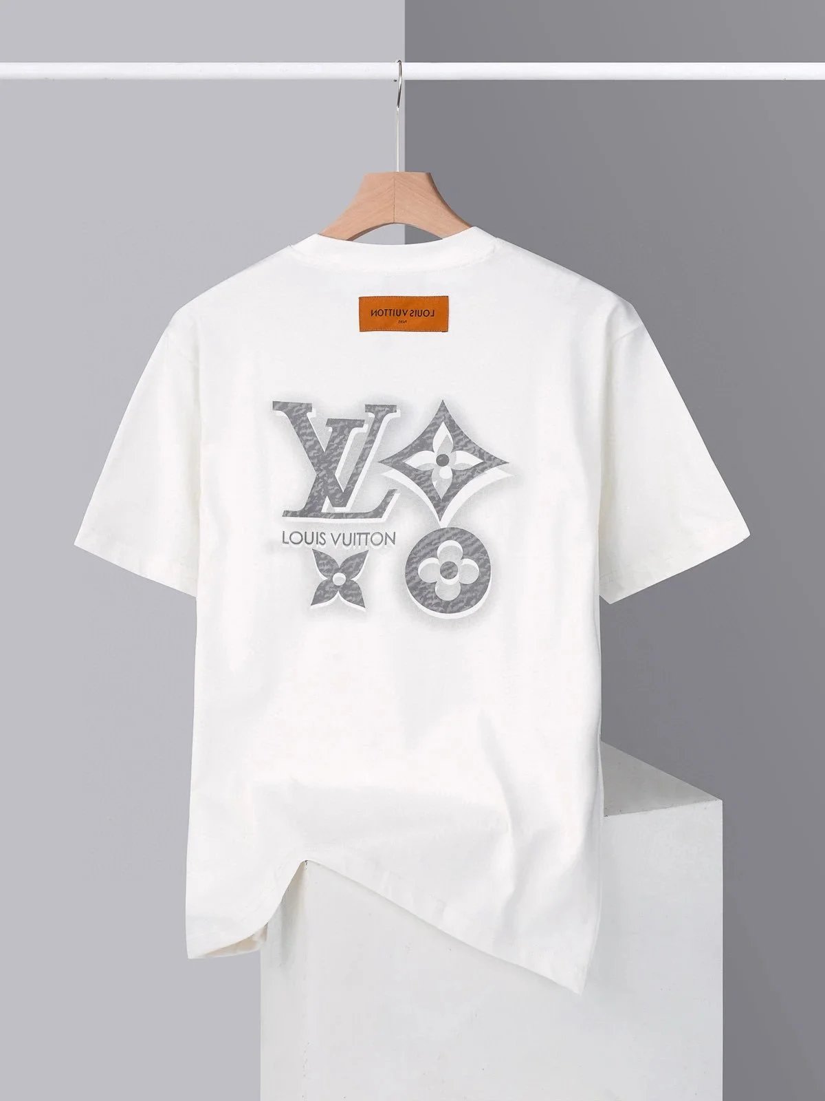 白色white