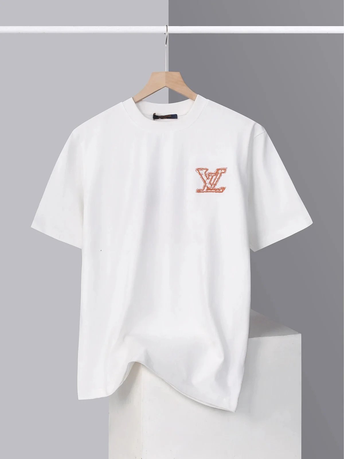 白色white