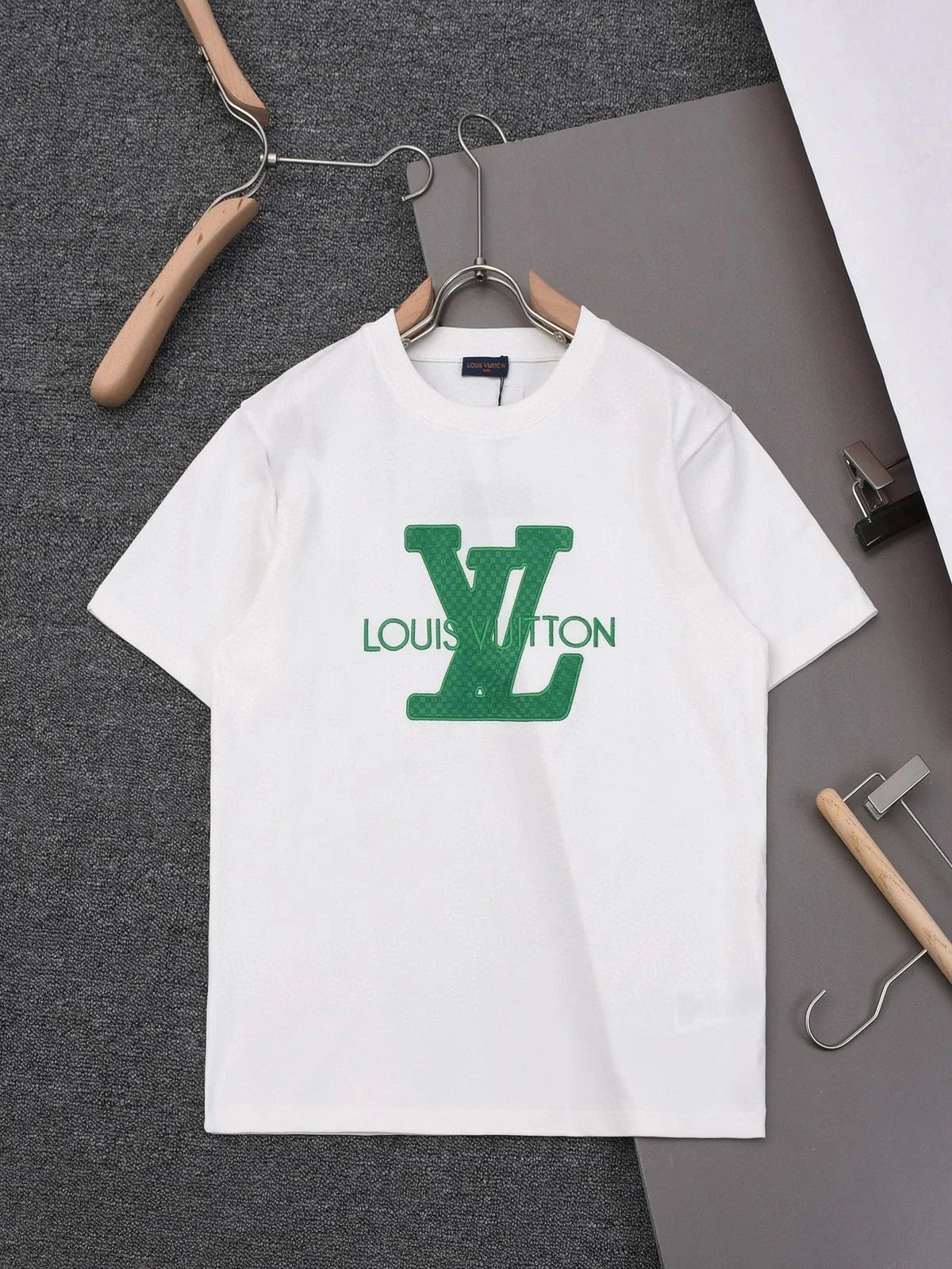 白色white