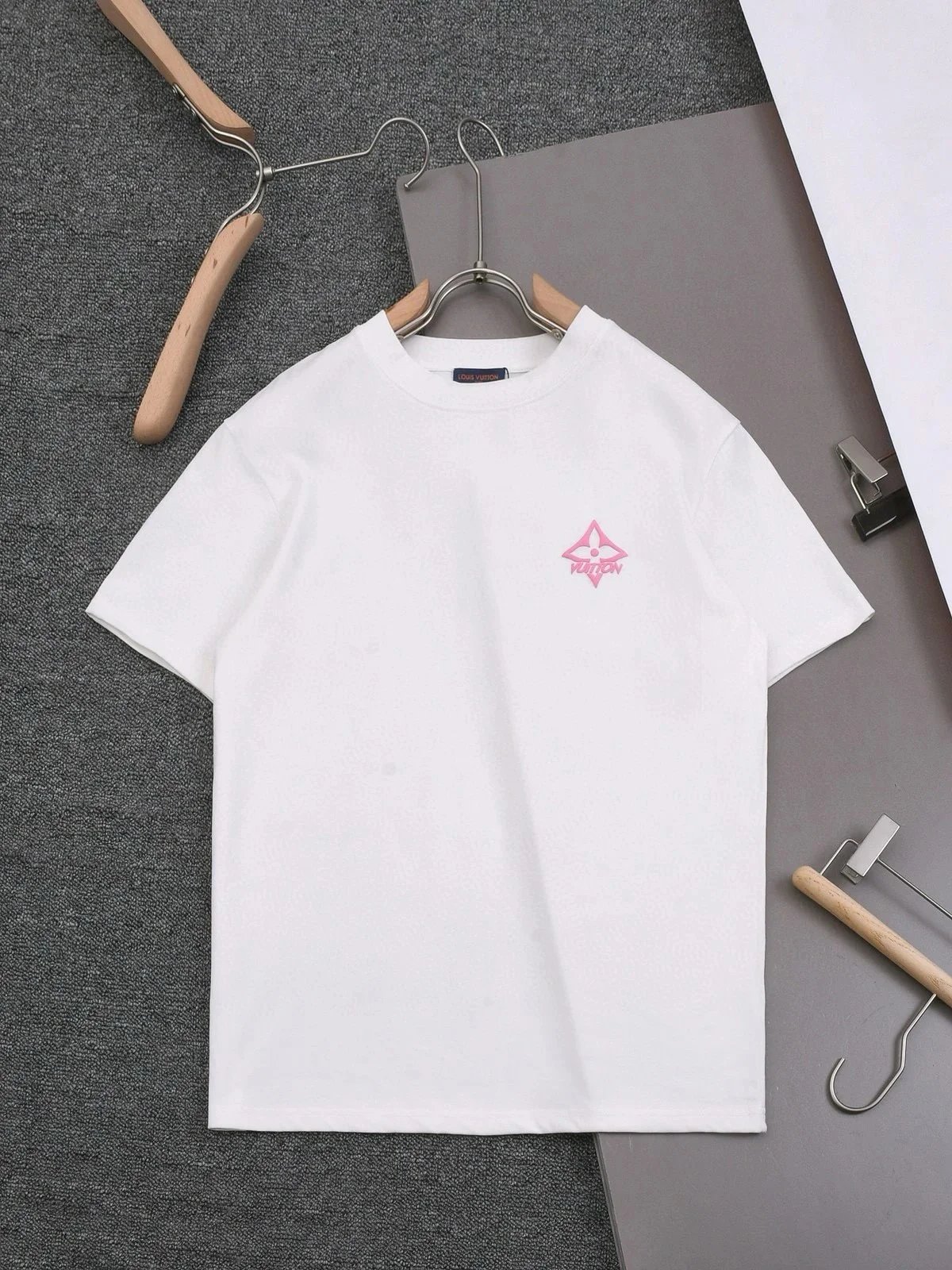 白色white