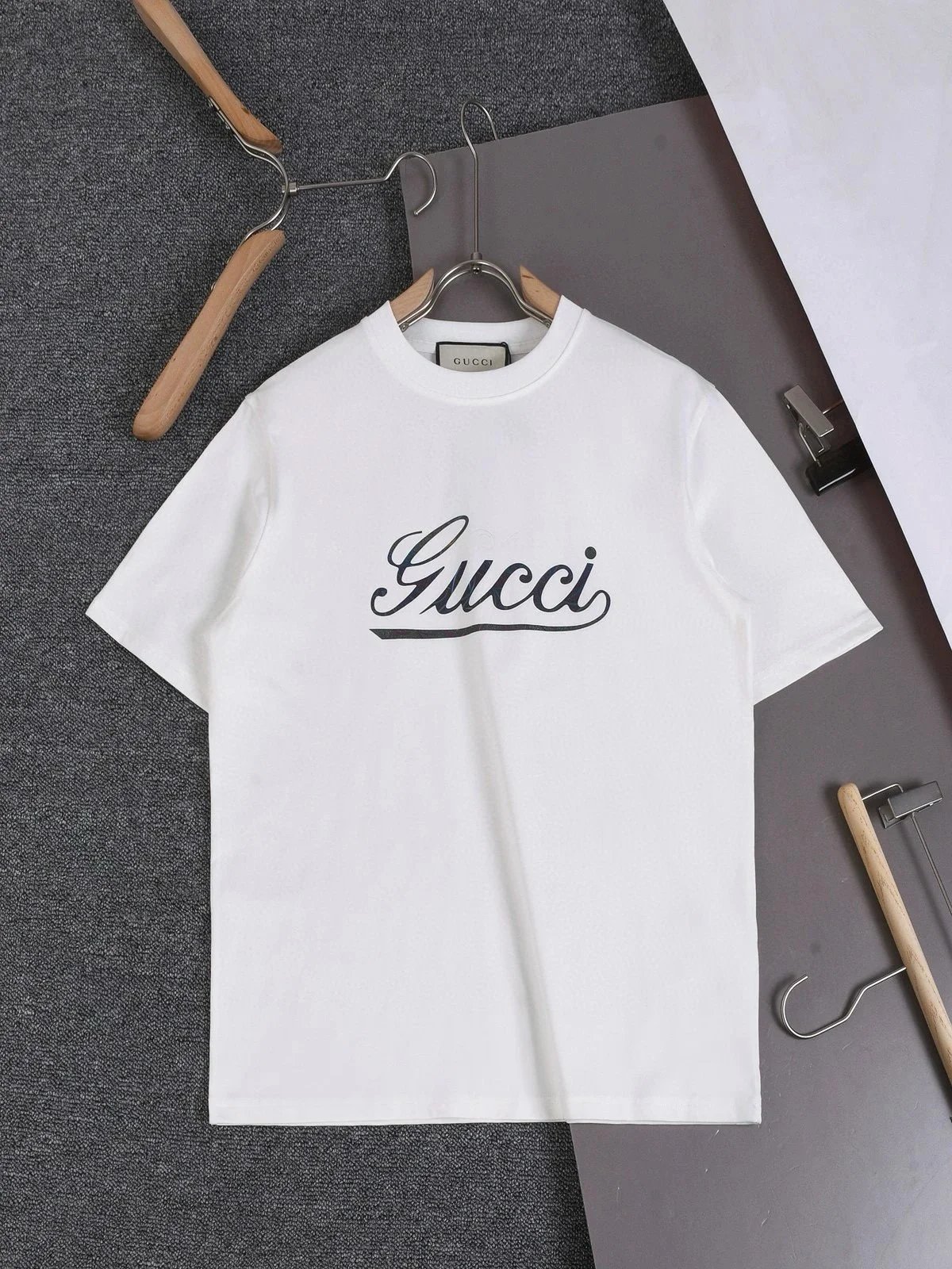 白色white