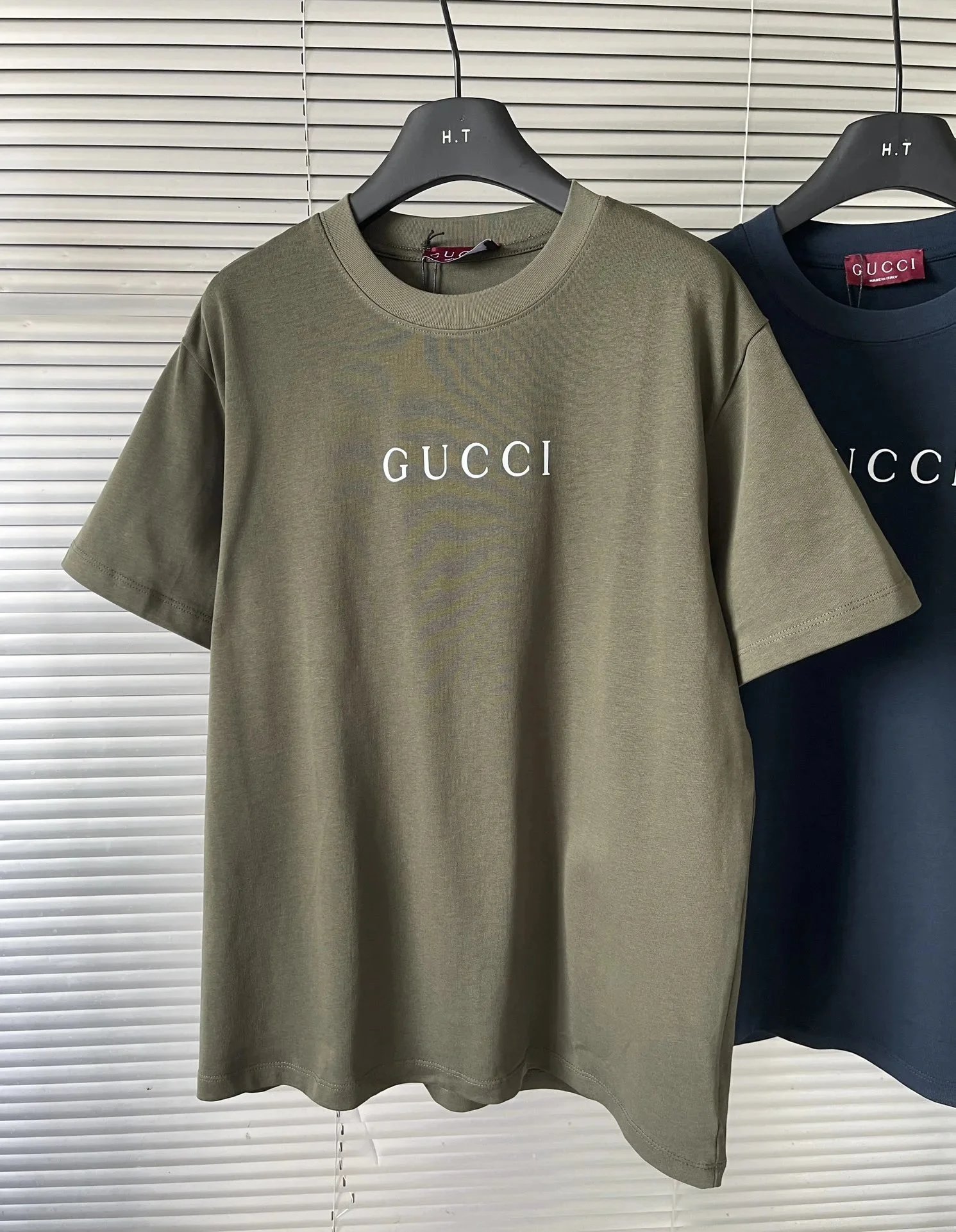 军绿色 Army Green