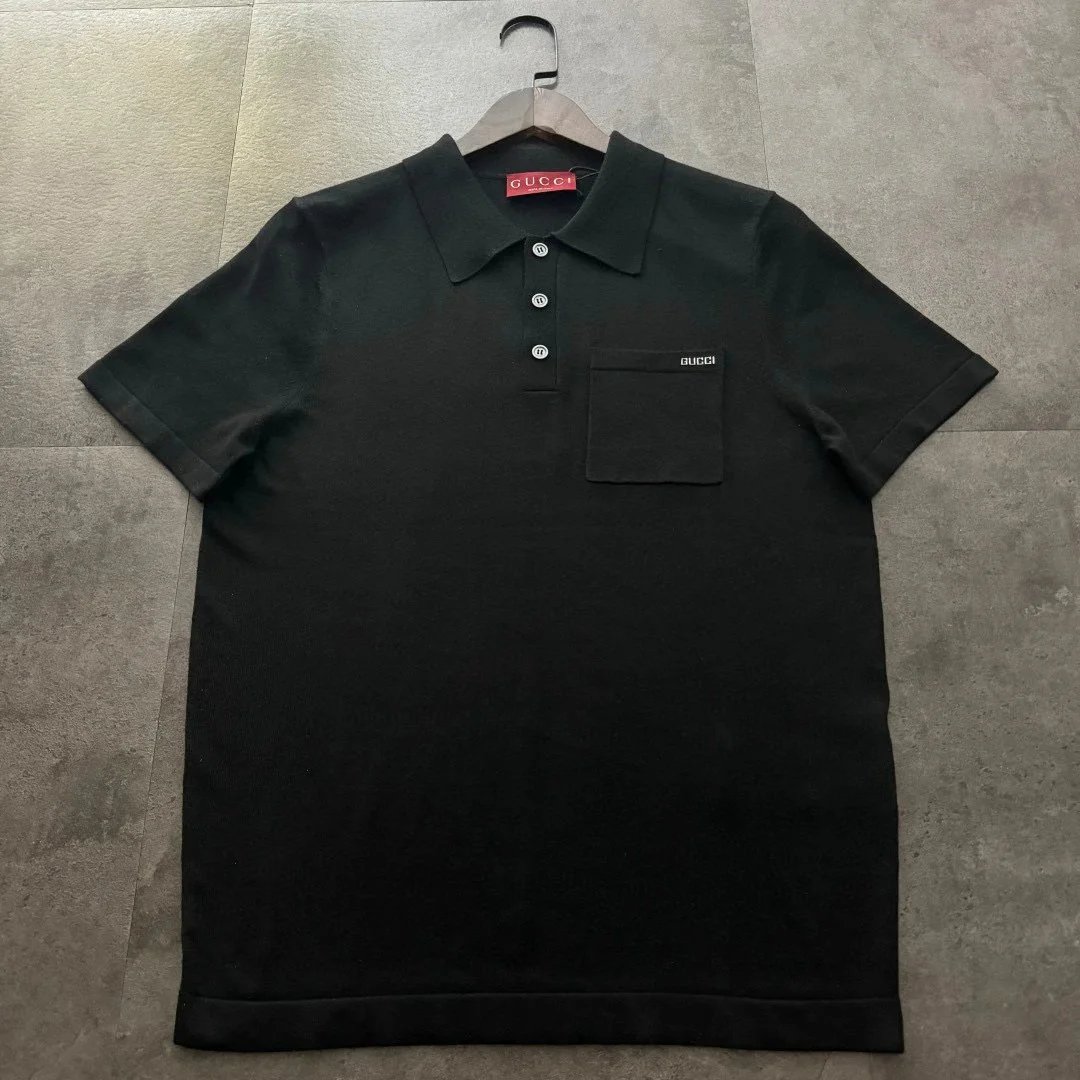 黑色 Black