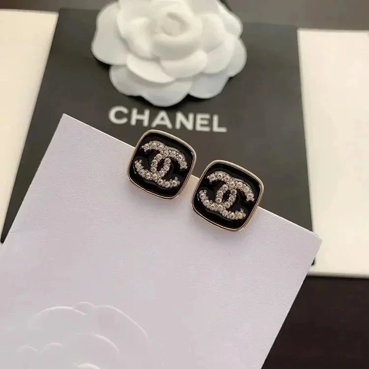 27CHANEL