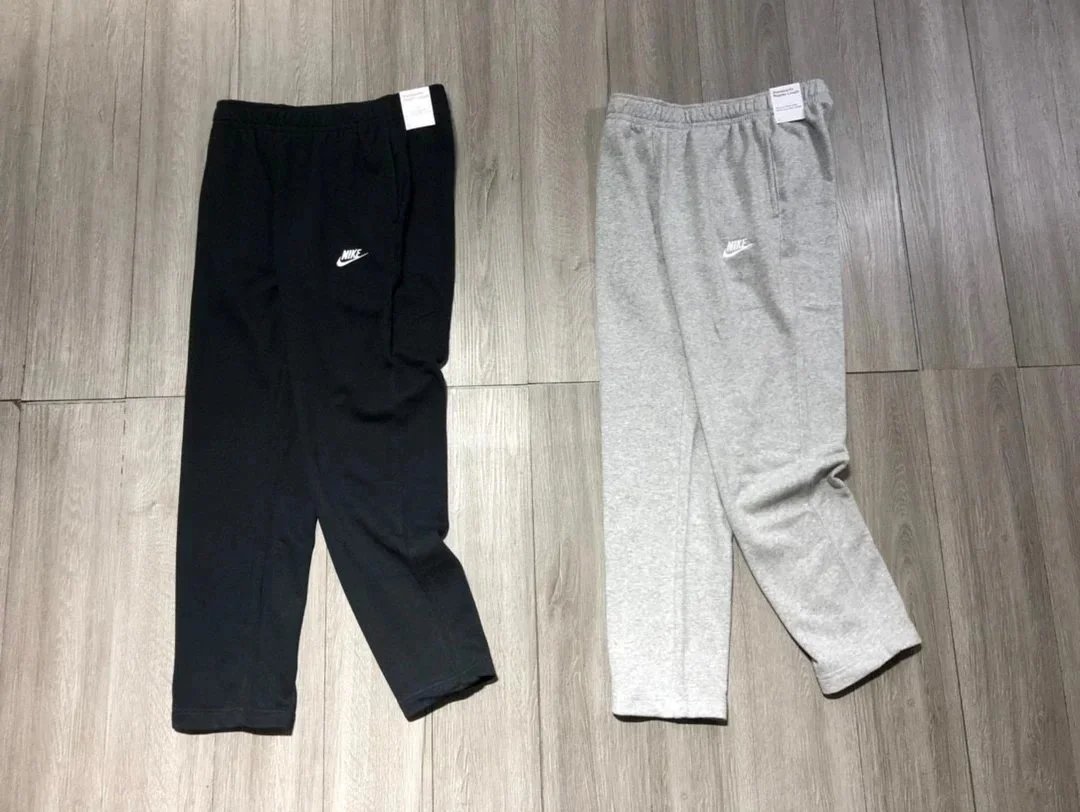 8Black.