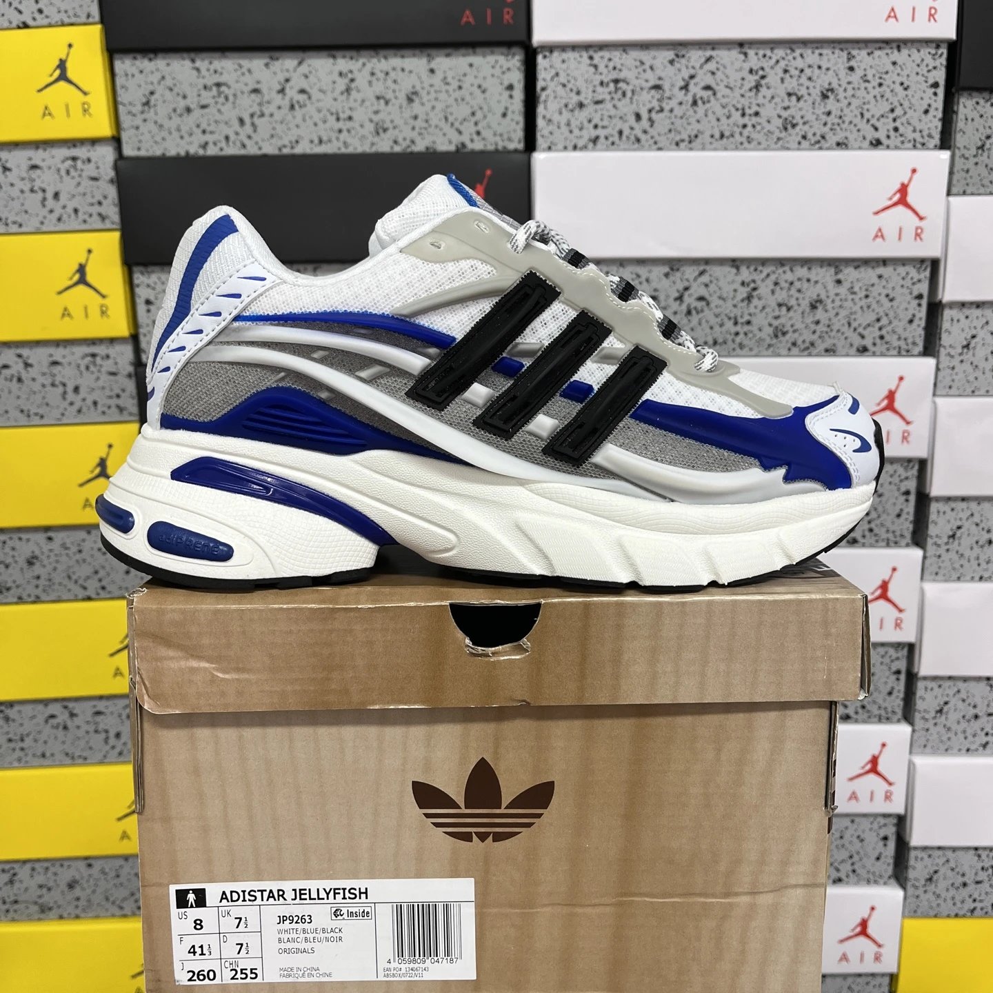 JP9263