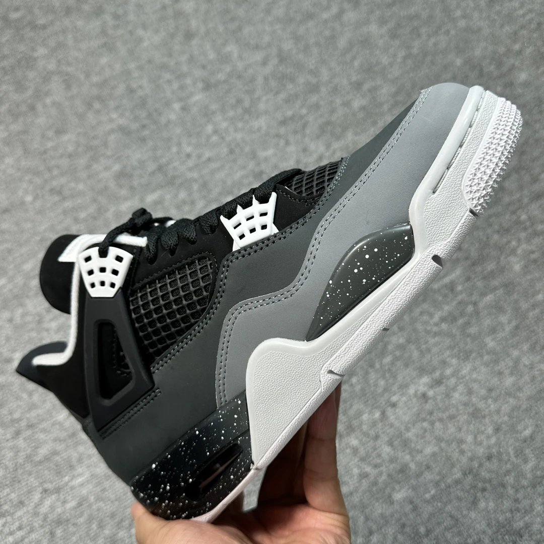 aj4复恐惧 FQ8138-002