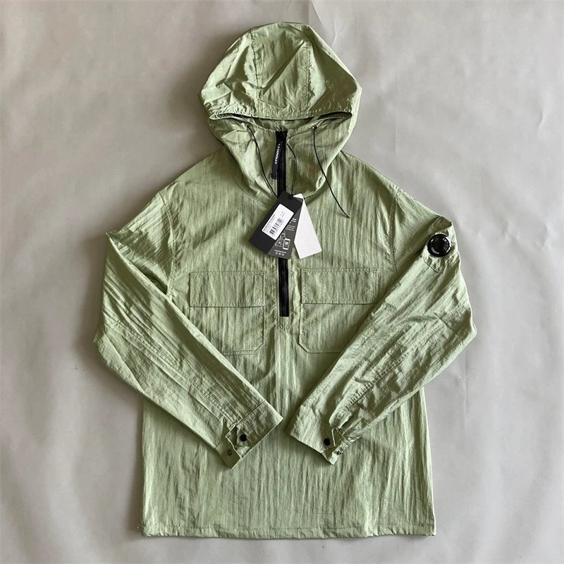 军绿色army green