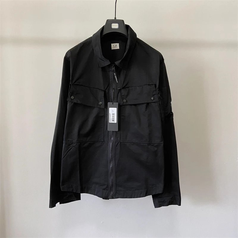 黑色 Black