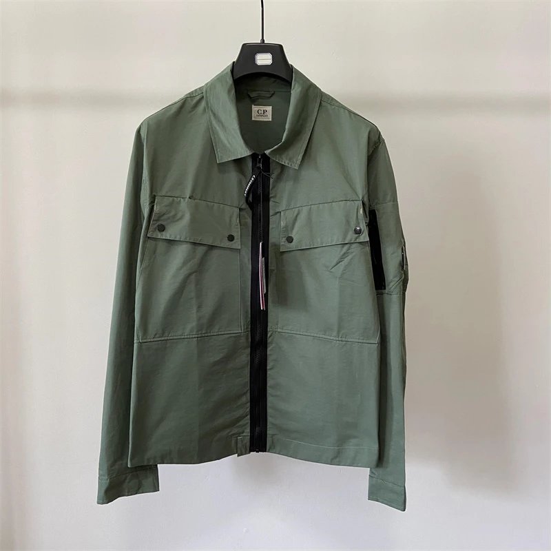 军绿色army green