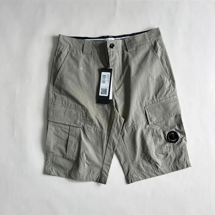 军绿色army green