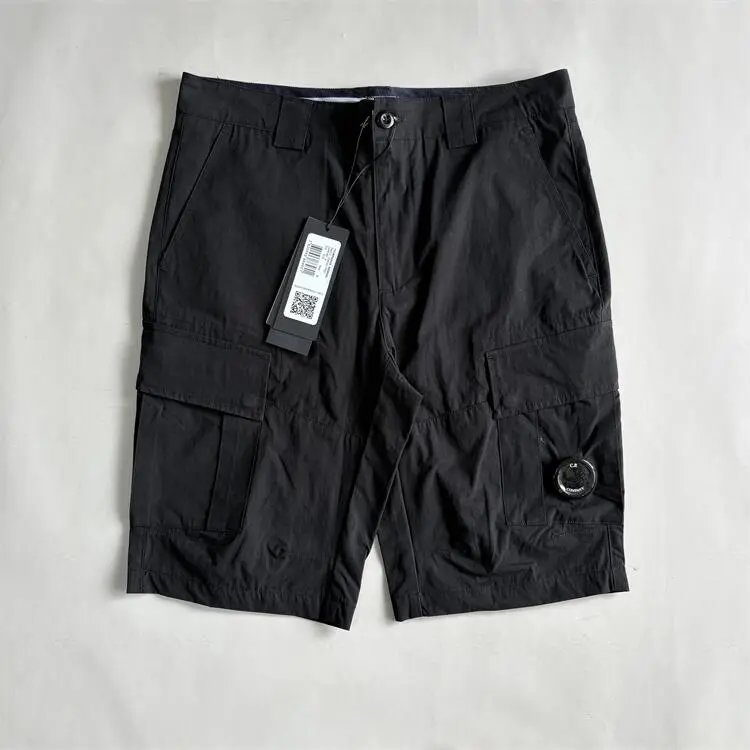 黑色 Black