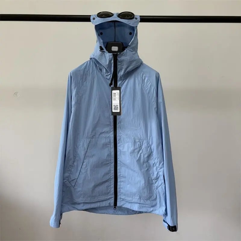浅蓝色 baby blue