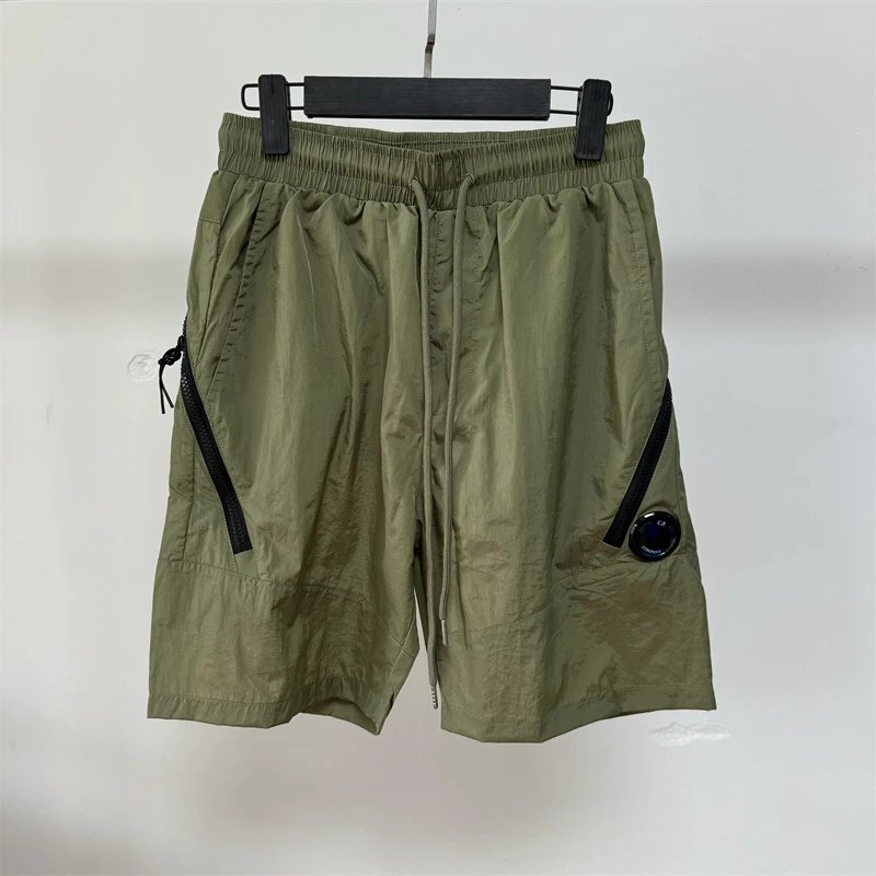 军绿色army green