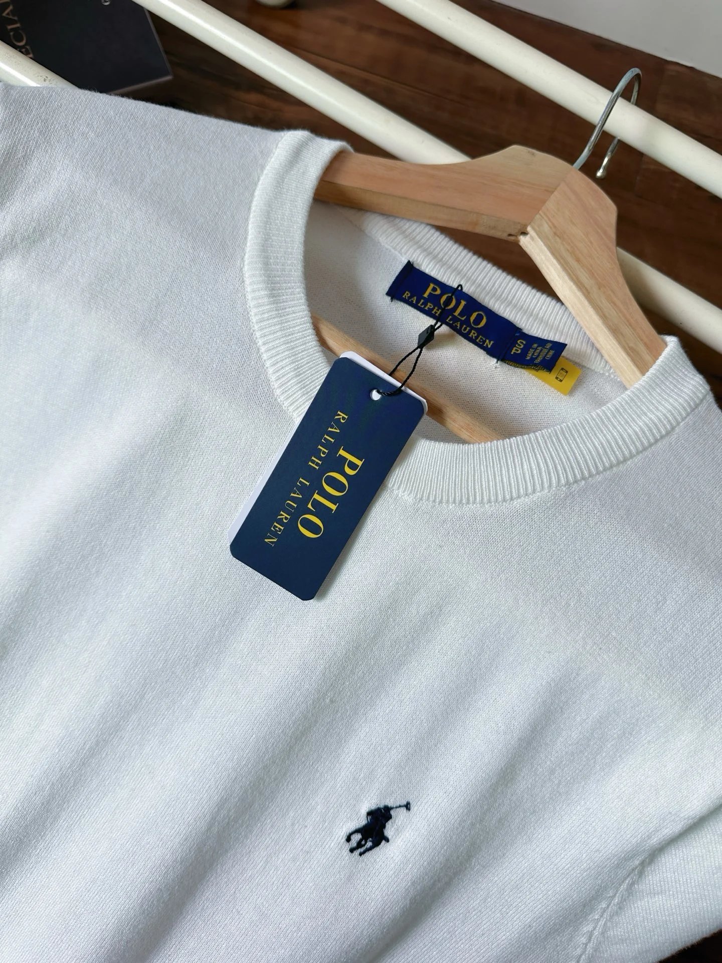白色white