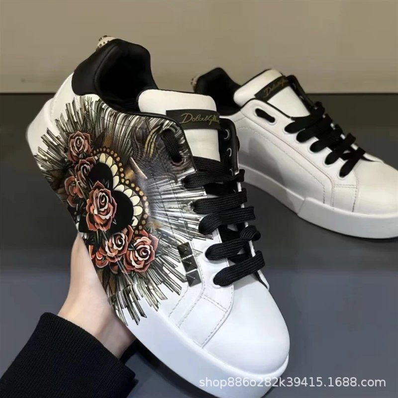 白色 情侣鞋款