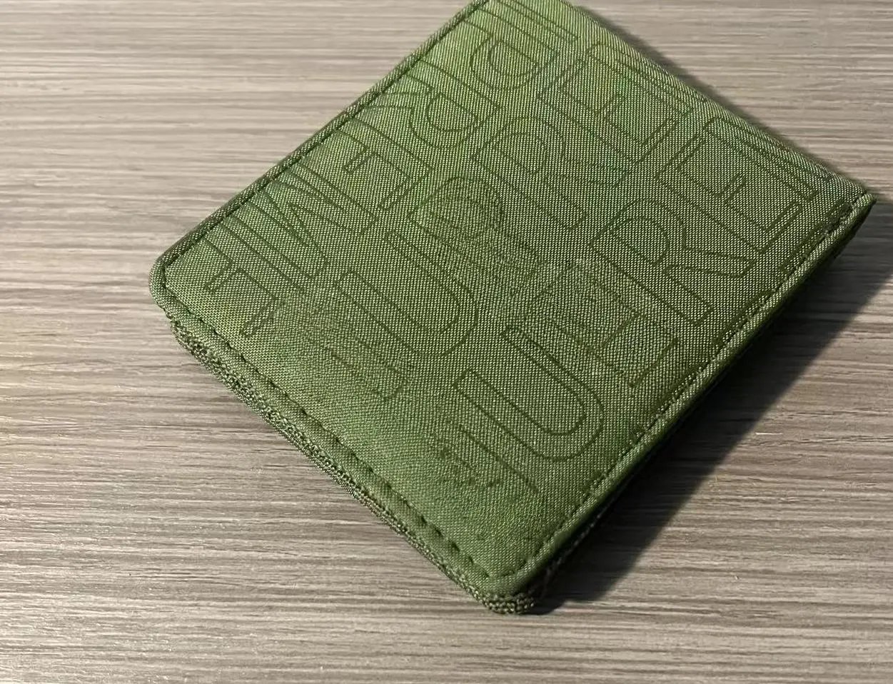满绣短  军绿色钱包 green 加盒子