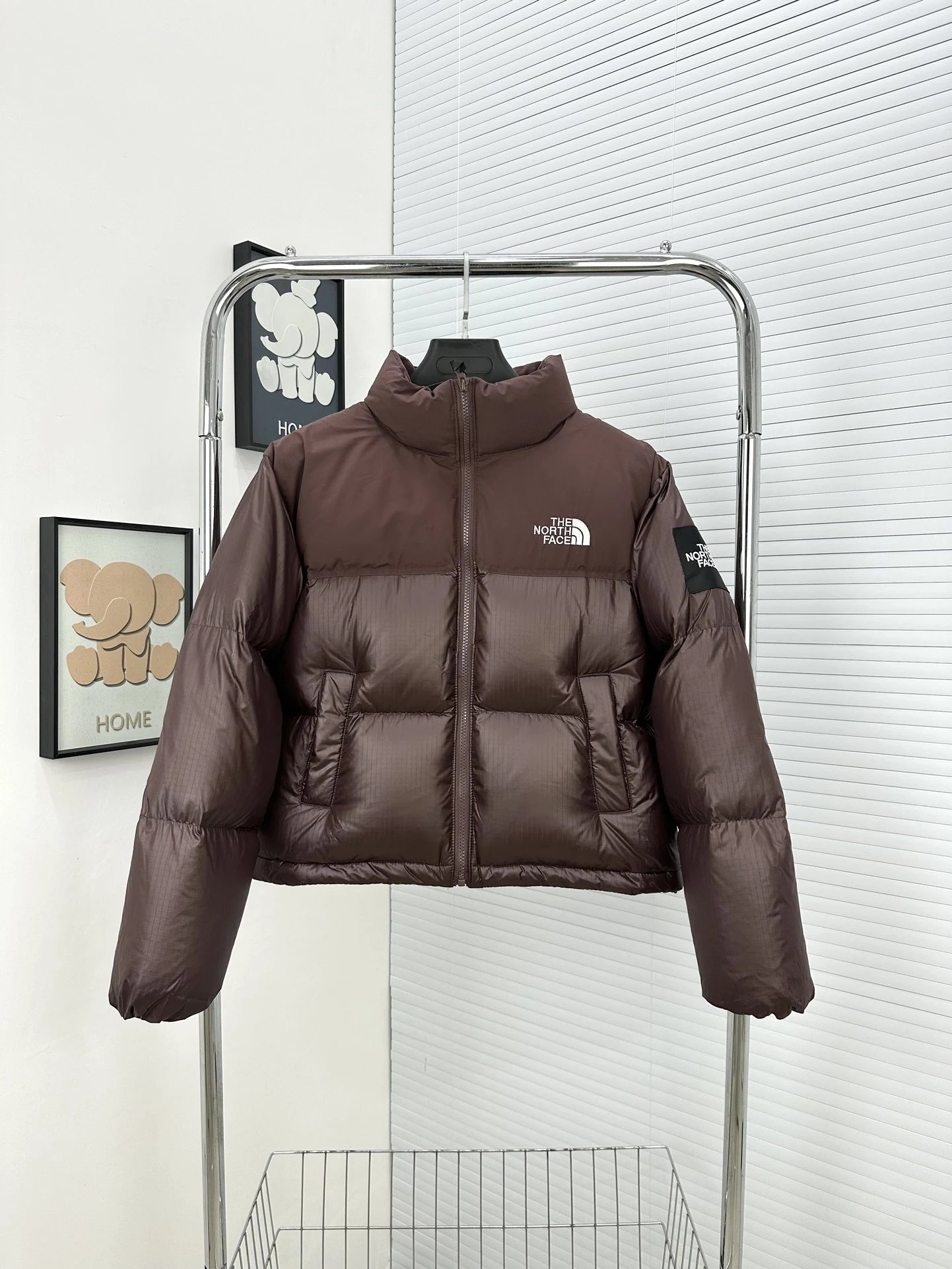 咖啡色 brown
