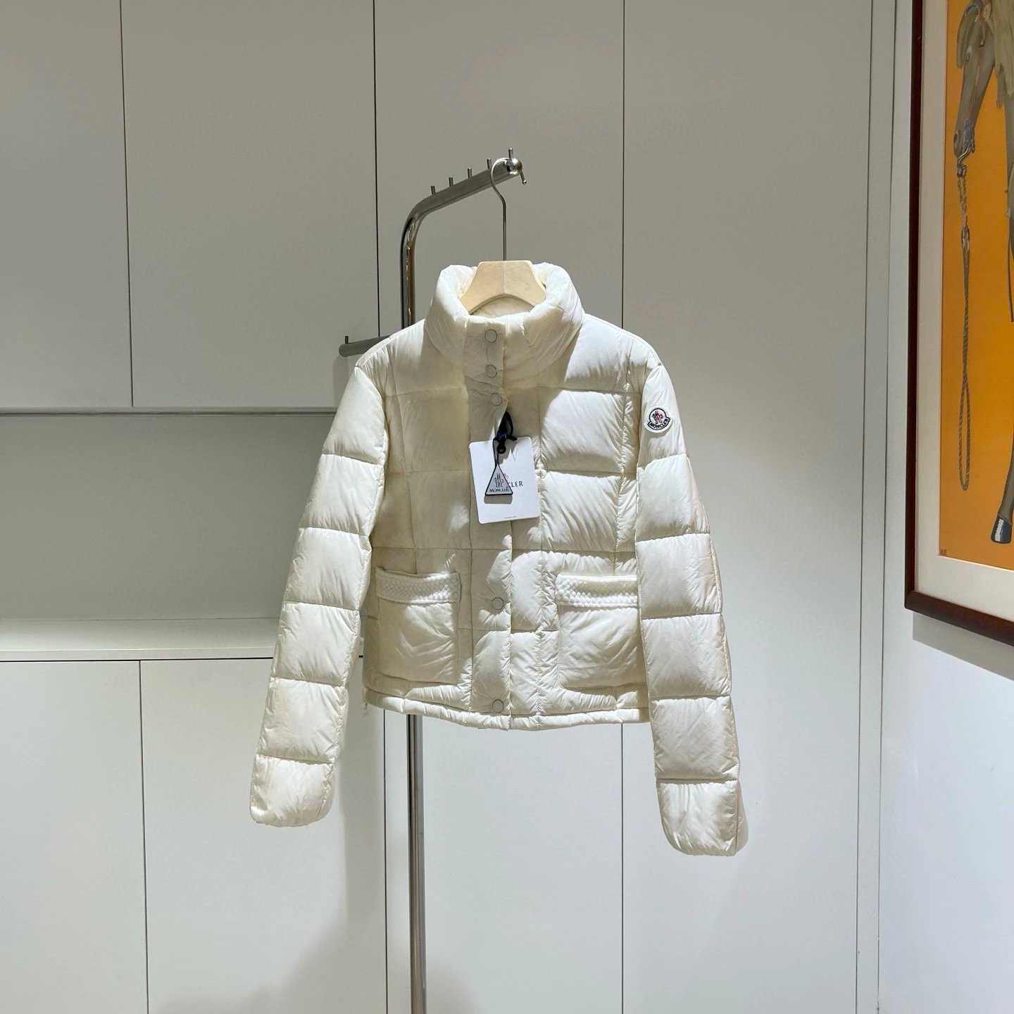 米白色Off-white