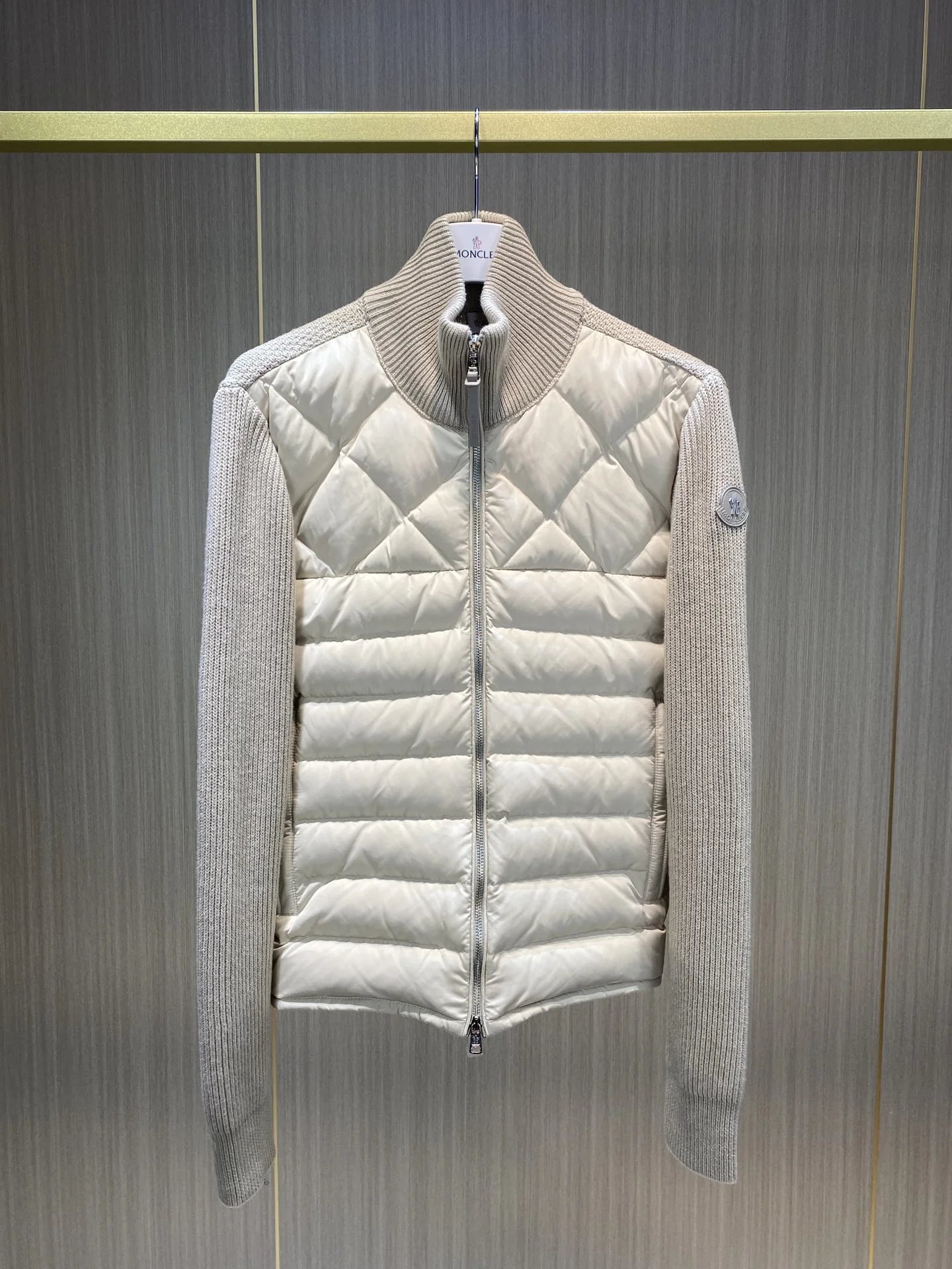 米色 Beige