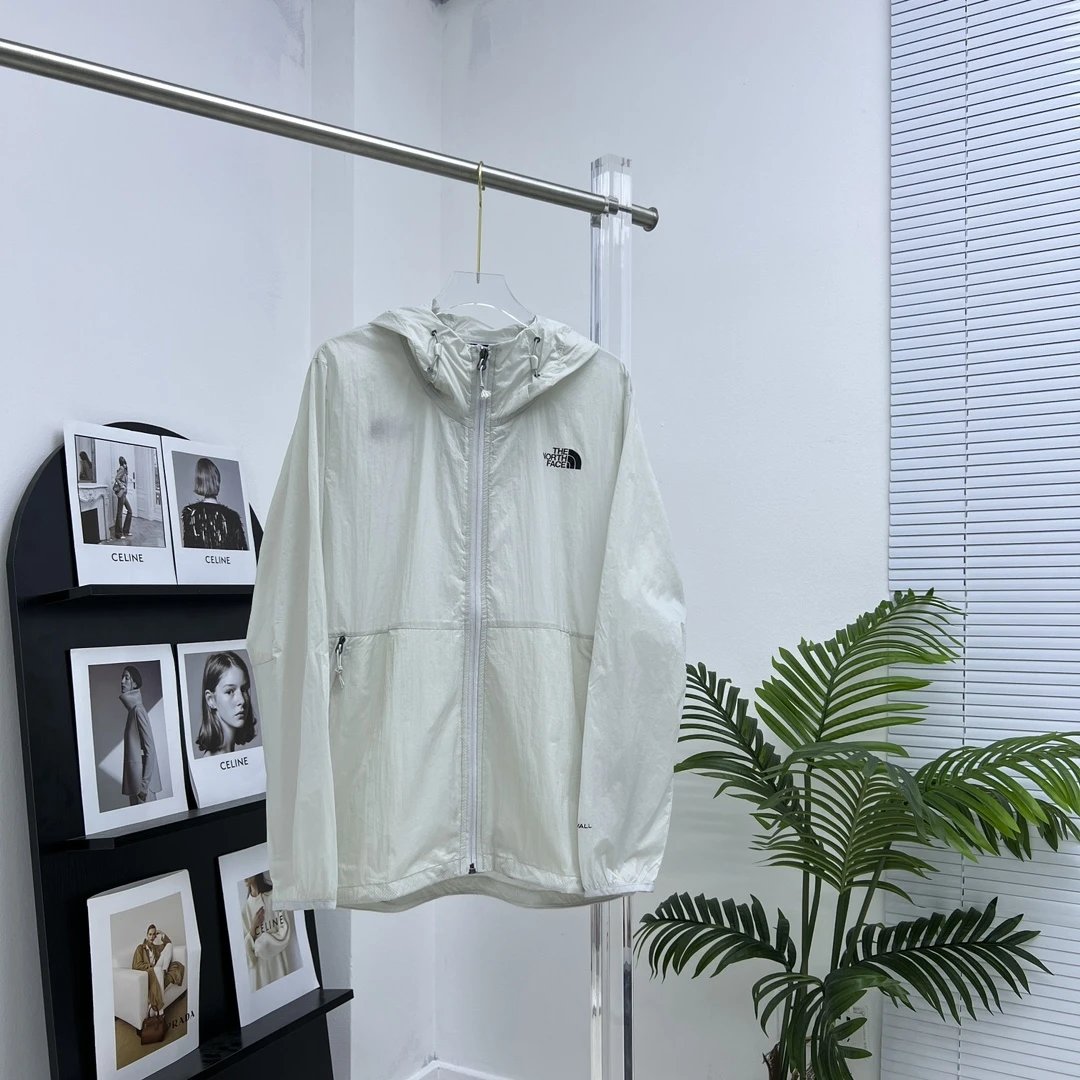 灰色 Grey