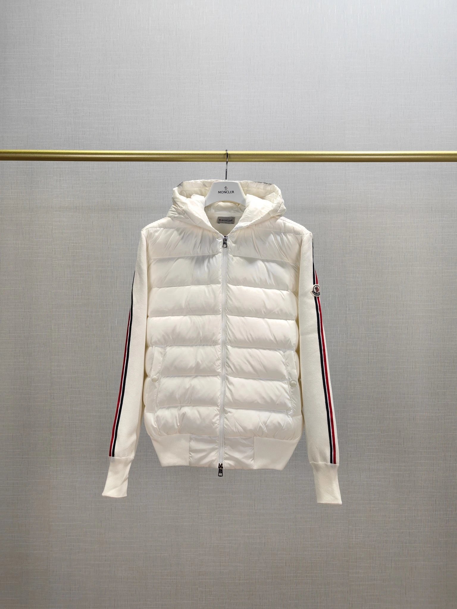 白色White