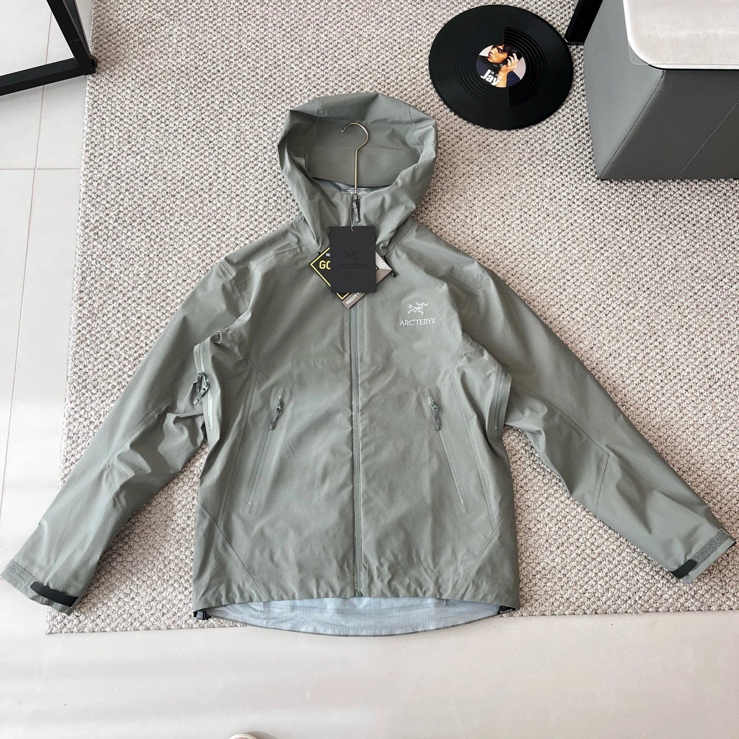 灰色grey
