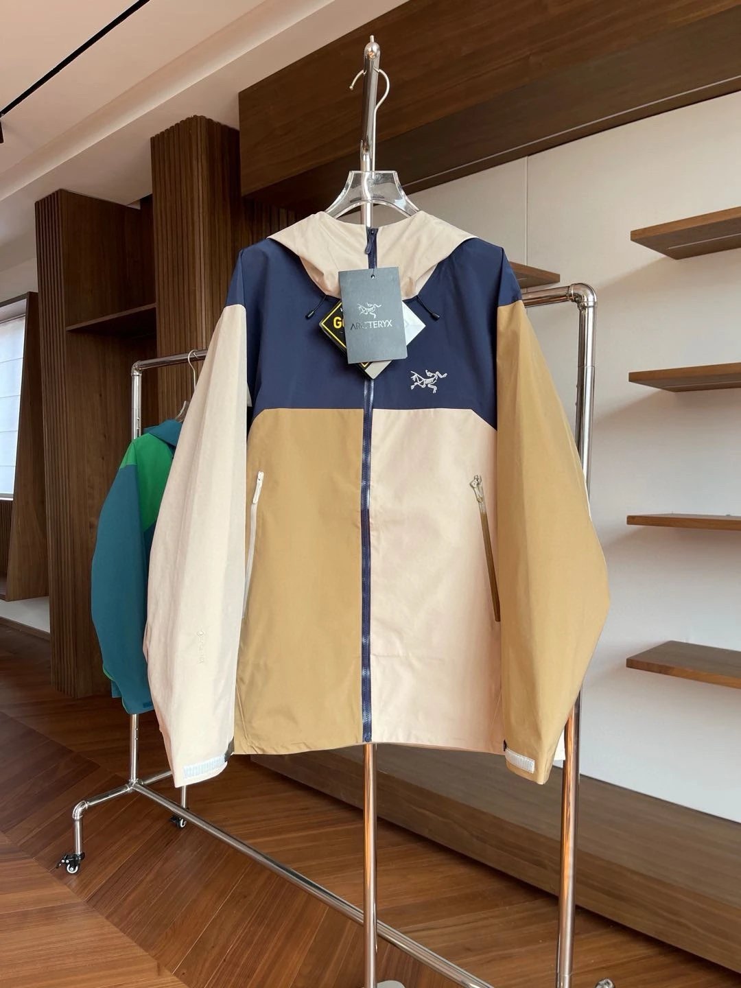 棕色Brown