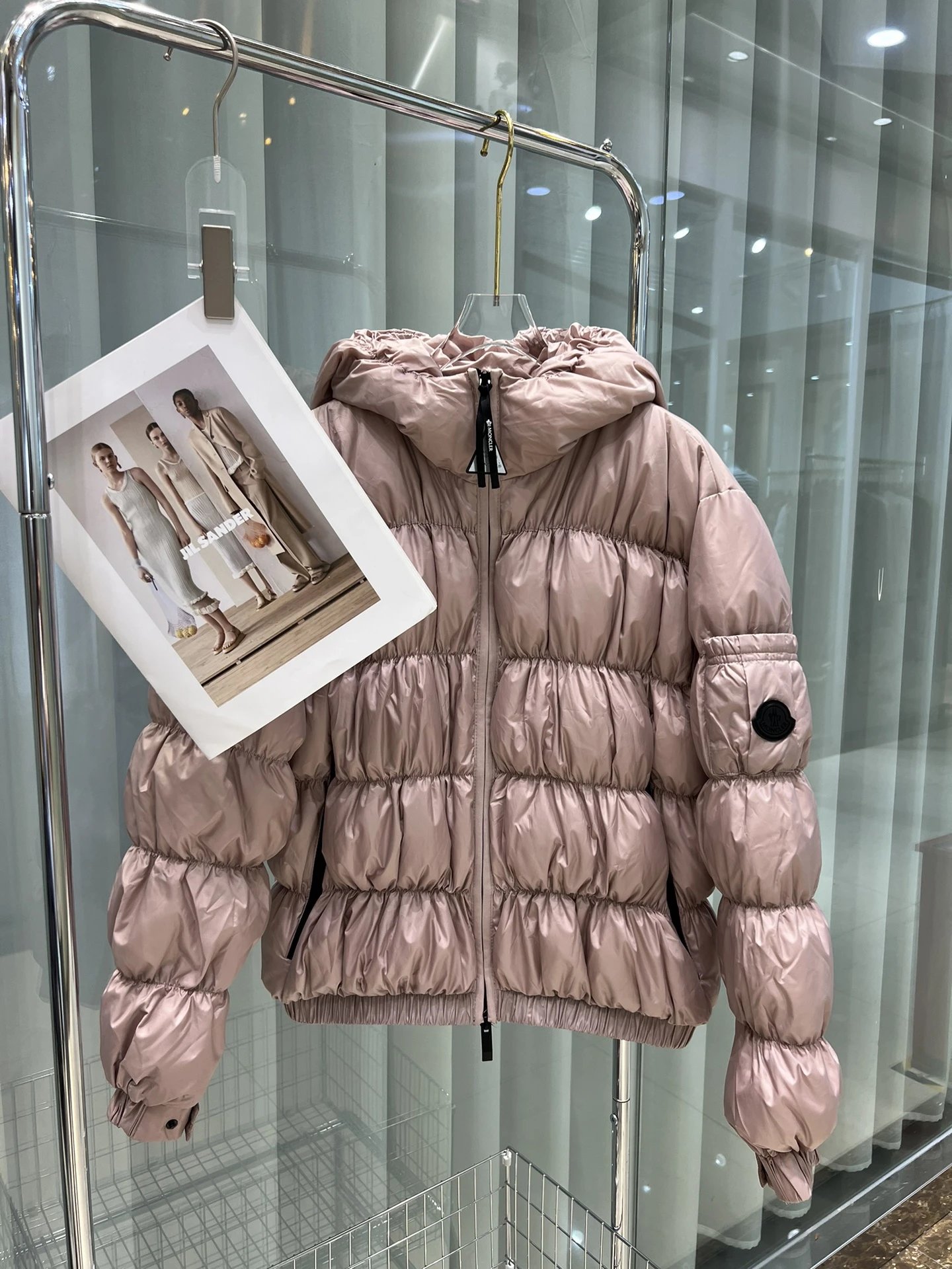 藕粉色 lotus root pink