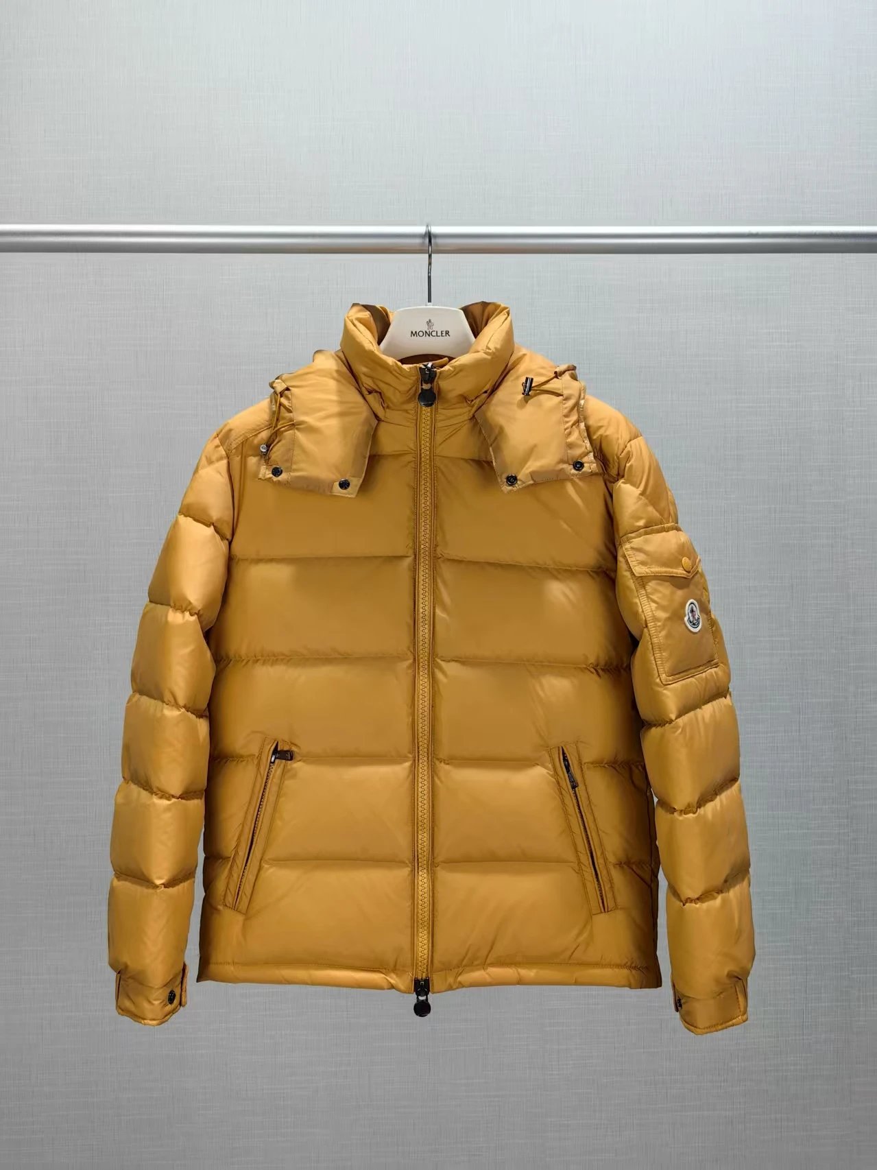 黄色yellow