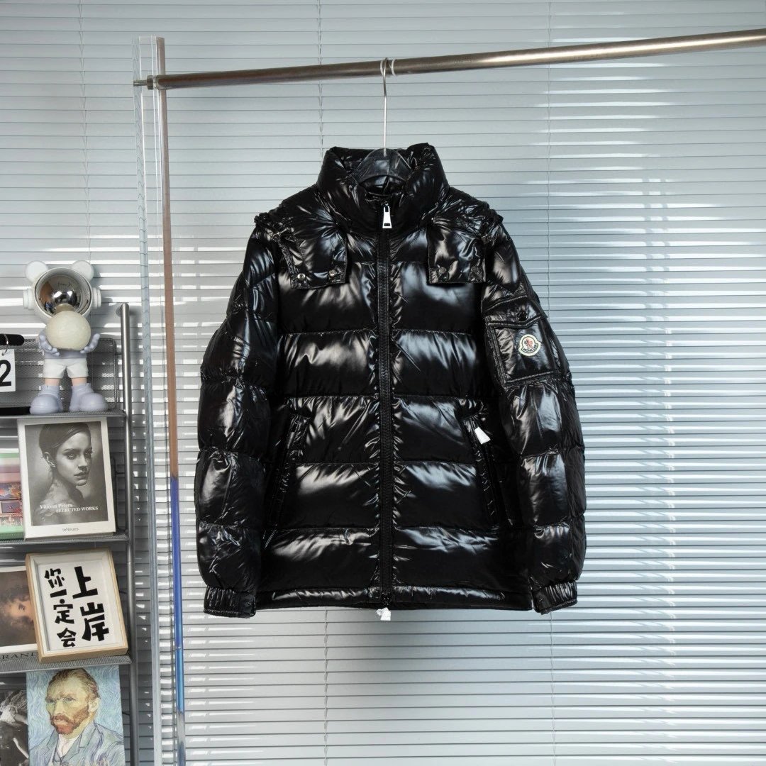黑色 Black