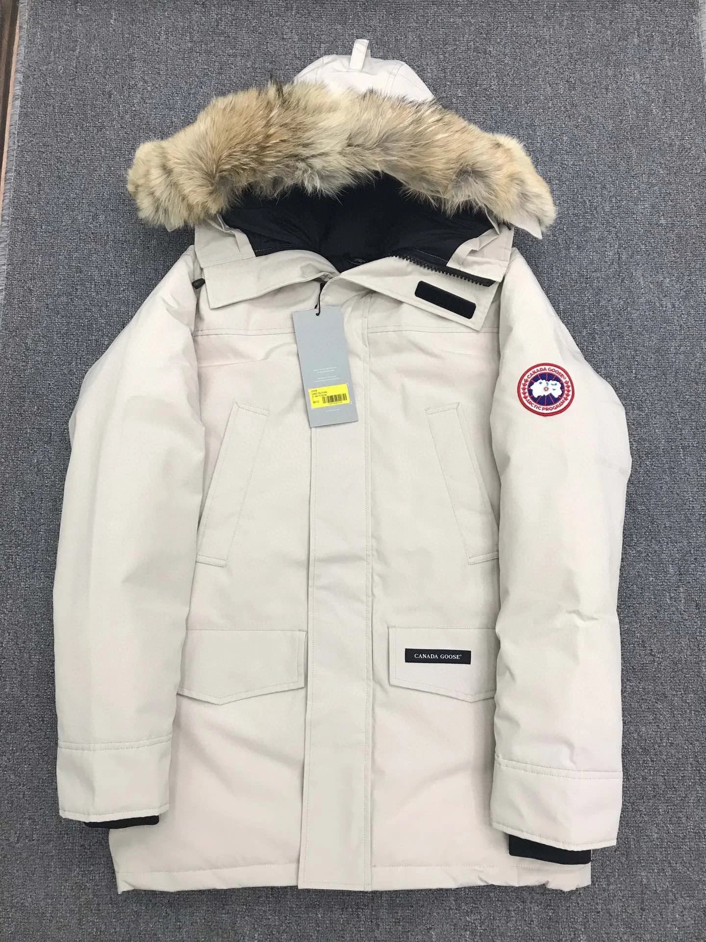 米白色Off-white