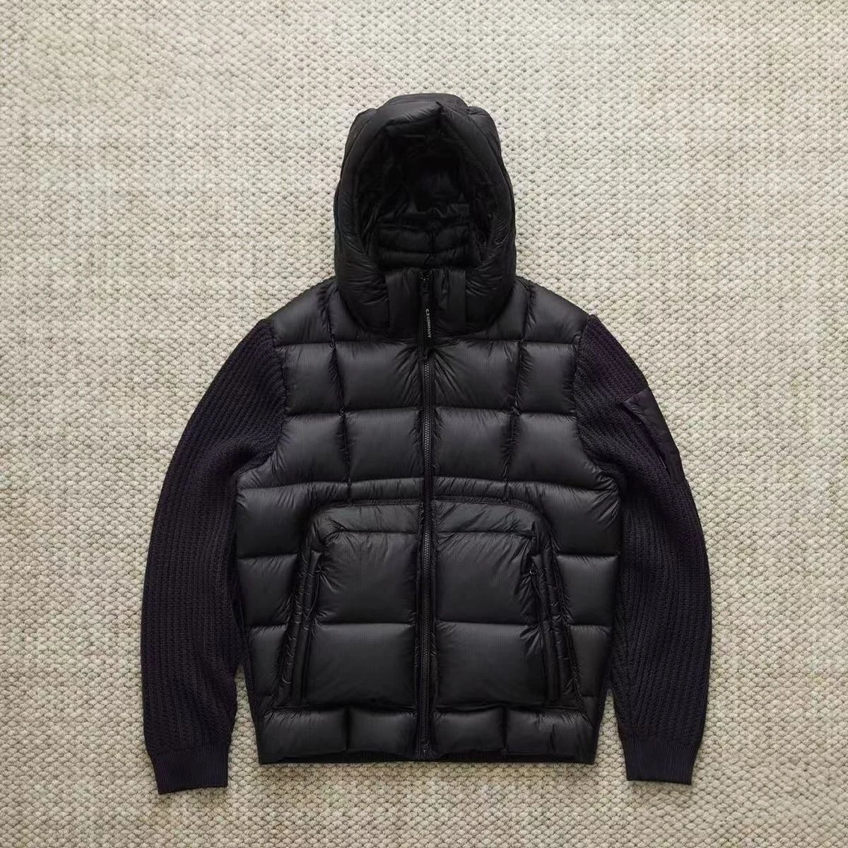 C.P.Company最高品质羽绒服<90%白鸭绒黑色
